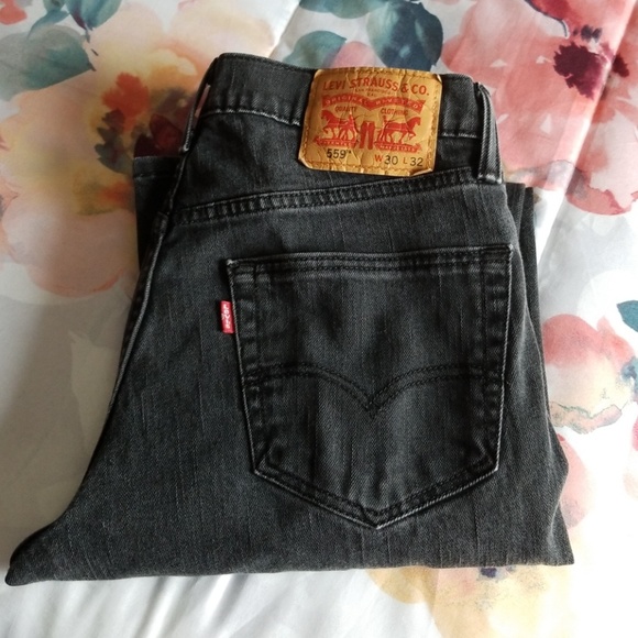 Levi's Other - Men's 30x32 Levi's 559 black jeans